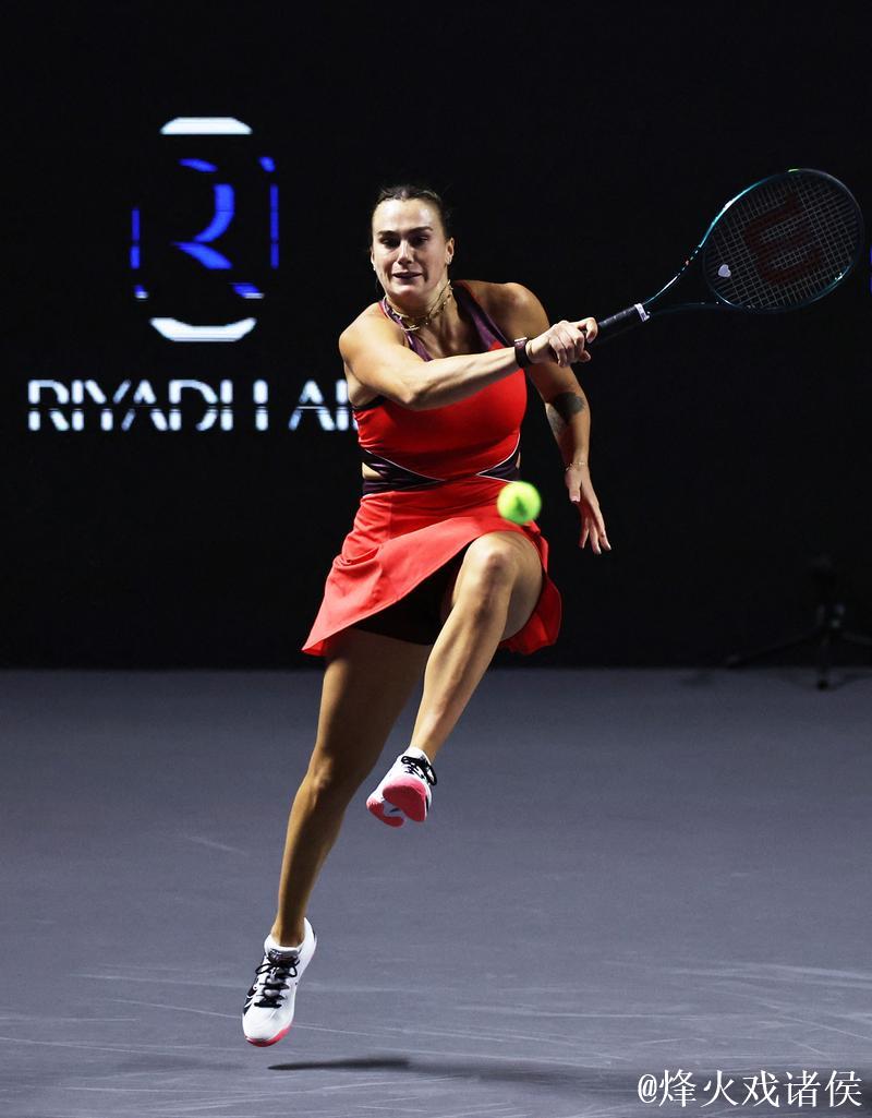 萨巴伦卡直落两盘击败高芙,WTA总决赛四强名单揭晓 萨巴伦卡直落两盘击败高芙,WTA总决赛四强名单揭晓