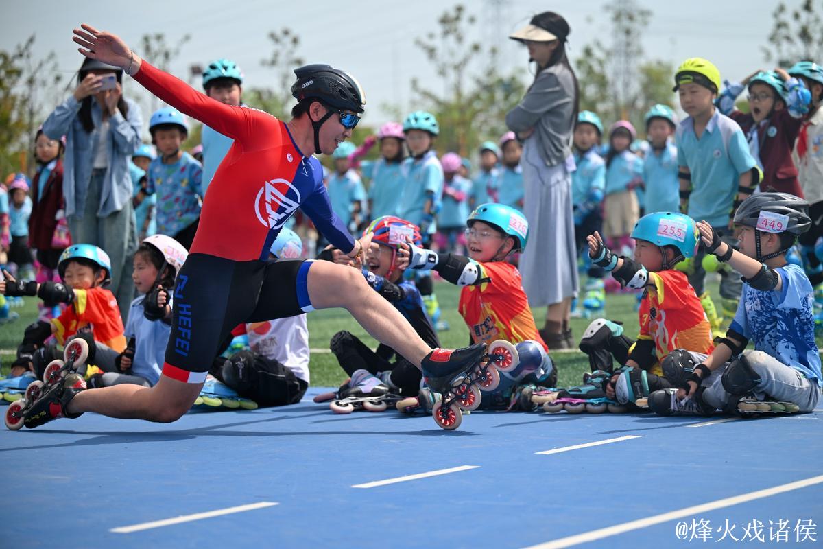 “冠军走进校园”激发合肥青少年体育激情 “冠军走进校园”激发合肥青少年体育激情